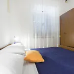 Vinko Apartment *