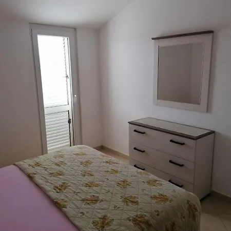 Vince * Primošten