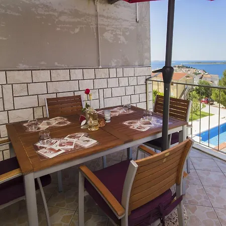 Vinko * 프리모스턴