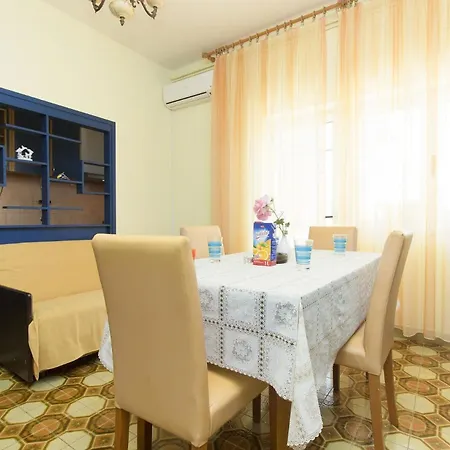 Vince Apartment